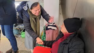 Il volontario rende visibile l’invisibile a Termini